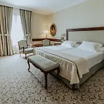 カンディド ホテル 4*