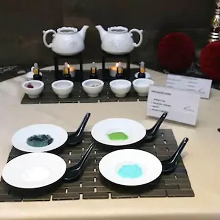 칸디도 호텔 4*