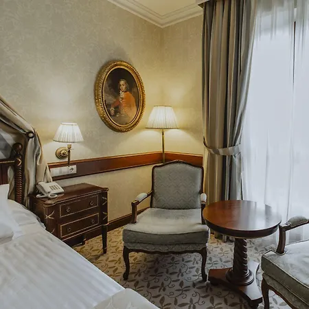 Hotell Candido 4*